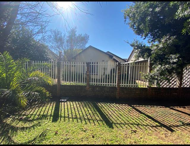 3 BEDROOM FREEHOLD FOR SALE IN PARKRAND